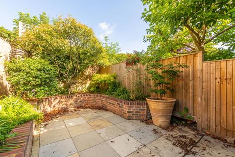 undefined, Woodside, Wimbledon, London, SW19