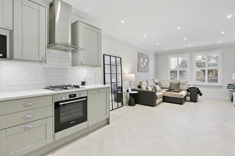 2 bedroom flat to rent, Thames Street, Weybridge, Surrey, KT13