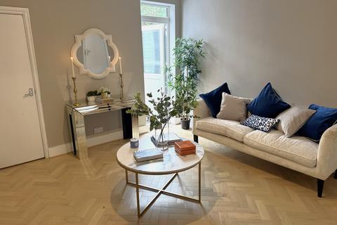 undefined, London SE20