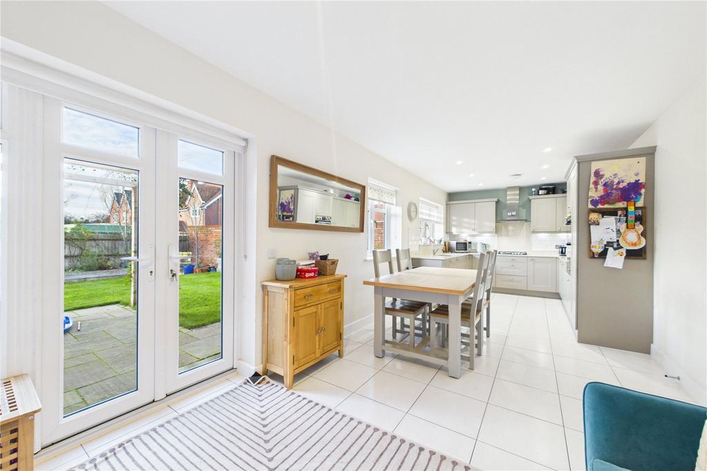 Kitchen/Dining