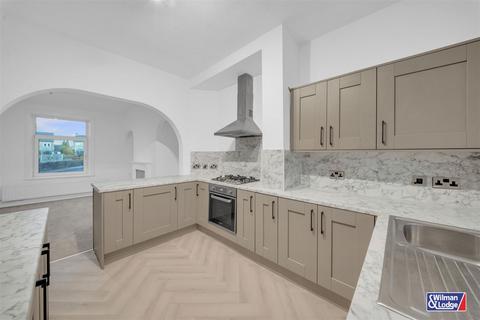 5 bedroom terraced house for sale, Bridge Road, Sutton-In-Craven