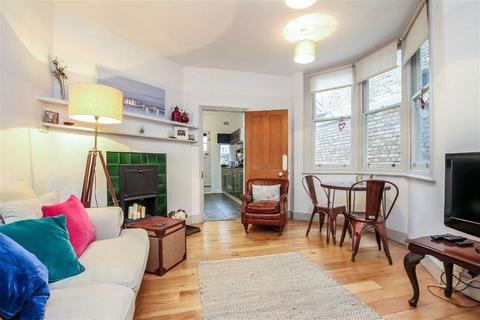 2 bedroom flat to rent, White Hart Lane, London SW13