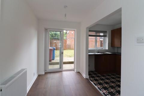 2 bedroom detached house to rent, Woodsend Close, Blackburn