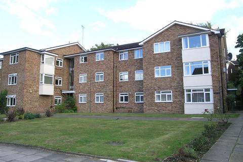 2 bedroom flat to rent, Rannoch Court, Surbiton