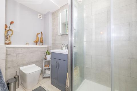 2 bedroom flat to rent, Broad Street, Canterbury, CT1