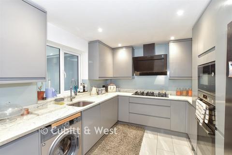 5 bedroom semi-detached house for sale, Sheddingdean Close, Burgess Hill RH15