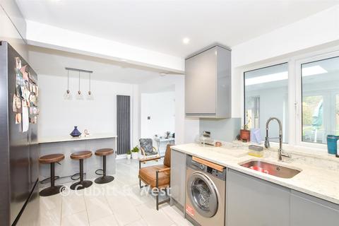 5 bedroom semi-detached house for sale, Sheddingdean Close, Burgess Hill RH15