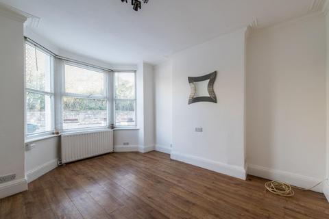 3 bedroom terraced house for sale, London Road, Greenhithe
