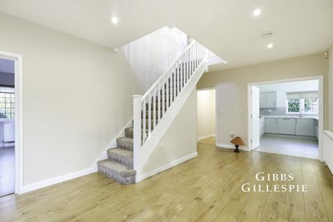 5 bedroom detached house to rent, Milton Avenue, Chalfont St. Peter, Gerrards Cross, SL9
