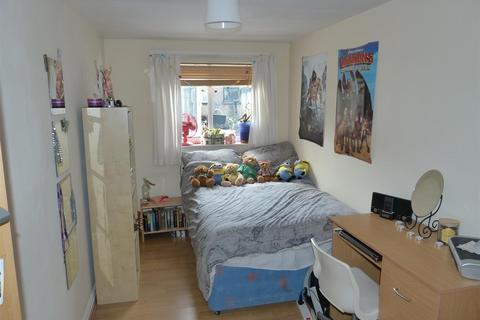 undefined, Albany Road, Roath