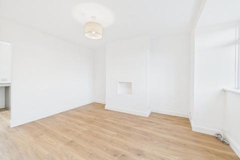 2 bedroom semi-detached house for sale, Woodside Gardens, Dunston, Gateshead, NE11