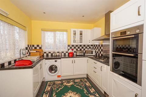 undefined, Oakwood Close, Hastings