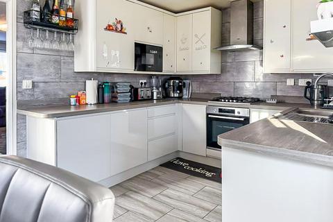 3 bedroom semi-detached house for sale, Canalside, Longford, Coventry * BEAUTIFUL THROUGHOUT *