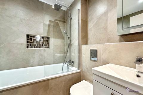 2 bedroom flat to rent, Freshwater house, Dean Park House, BH1 1HL