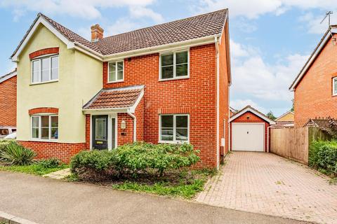 4 bedroom detached house for sale, Wavell Road, Dereham
