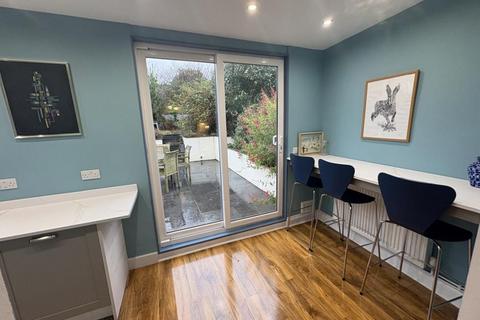 2 bedroom semi-detached house to rent, 257 Clasemont Road, Morriston, SA6 6BT