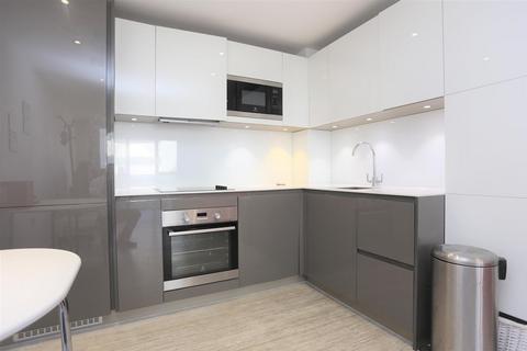 2 bedroom flat to rent, Embankment House, Fleet Street, Brighton
