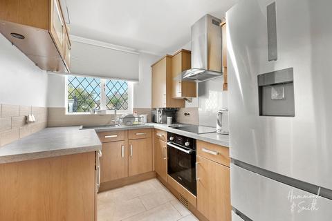 2 bedroom terraced house for sale, Lindsey Street, Epping CM16