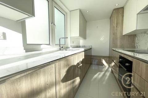 2 bedroom flat for sale, Eaton Drive, KINGSTON UPON THAMES KT2
