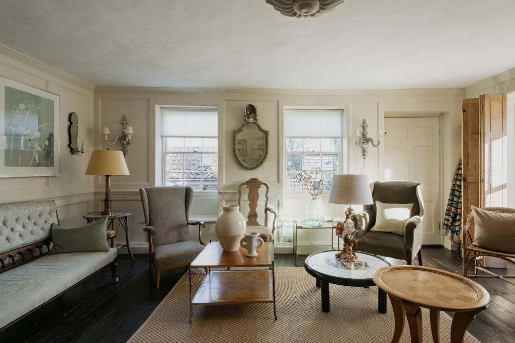 321171 - Swan House, Mistley-8.jpg