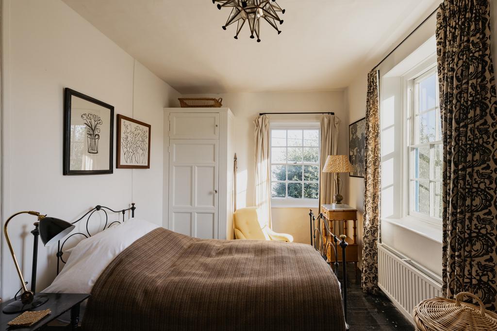 321149 - Swan House, Mistley-29.jpg