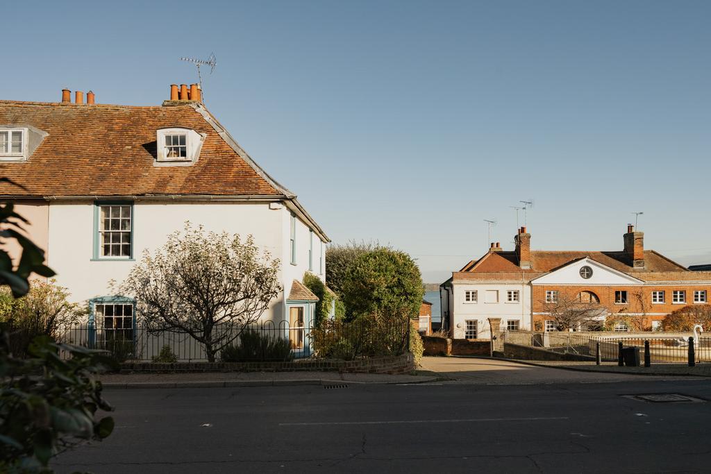 321155 - Swan House, Mistley-23.jpg