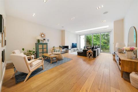 7 bedroom semi-detached house for sale, Hocroft Road, London, NW2