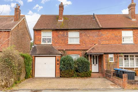 4 bedroom semi-detached house for sale, New Town, Crawley RH10