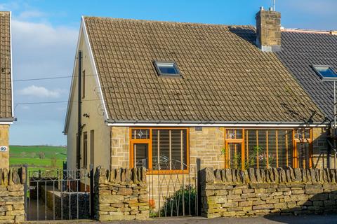 4 bedroom semi-detached bungalow for sale, Huddersfield Road, Skelmanthorpe, HD8
