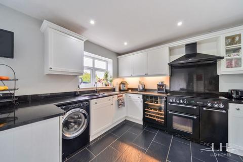 undefined, Hill Crescent, Hornchurch
