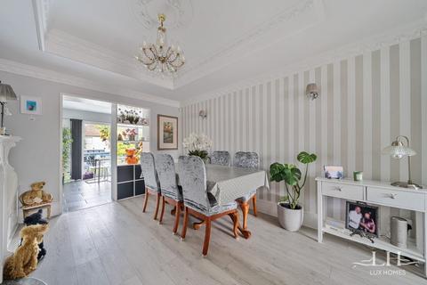 undefined, Hill Crescent, Hornchurch