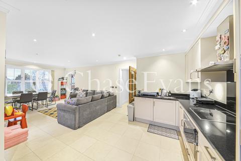 undefined, Varley Drive, Twickenham, Richmond Upon Thames, TW1