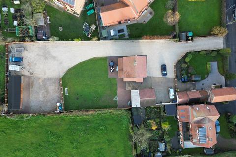 3 bedroom detached house for sale, Chestnut Road, Cawood, Selby