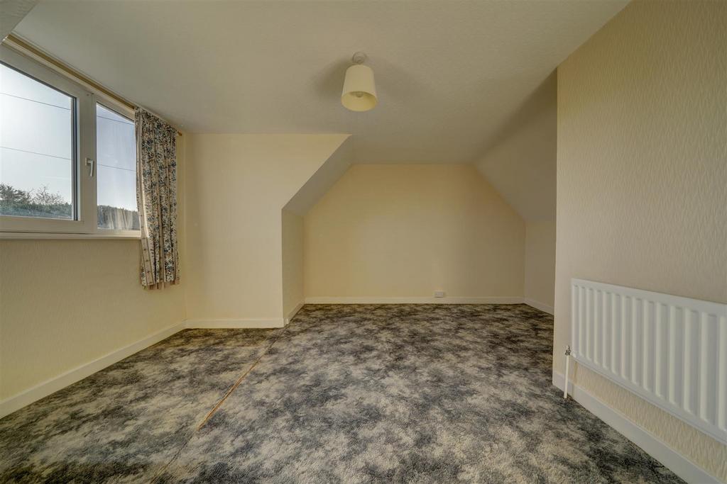31 Hazelwood Close (16).jpg