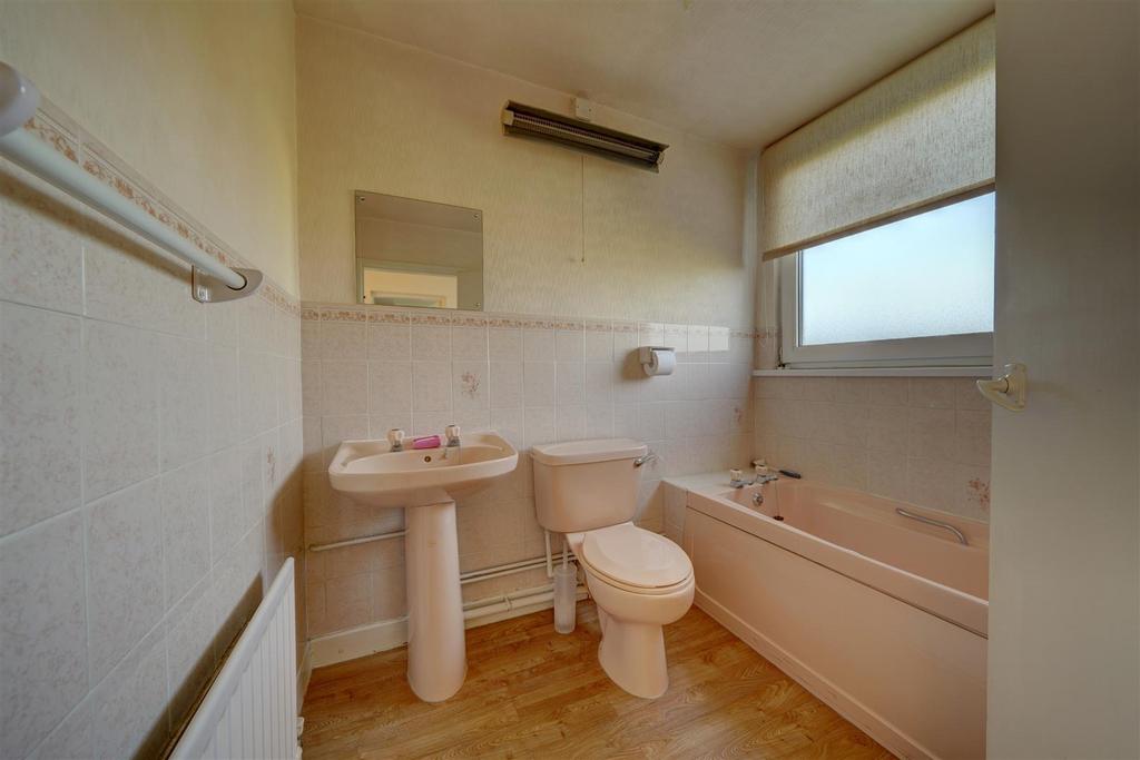31 Hazelwood Close (14).jpg
