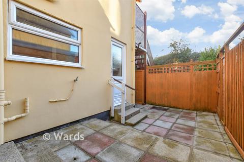 1 bedroom ground floor flat for sale, Stanhope Road, Deal CT14