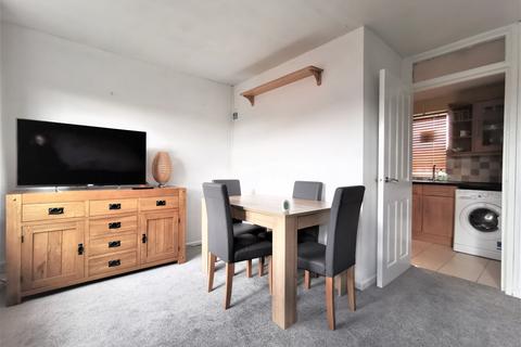 Larch Close, LONDON SW12