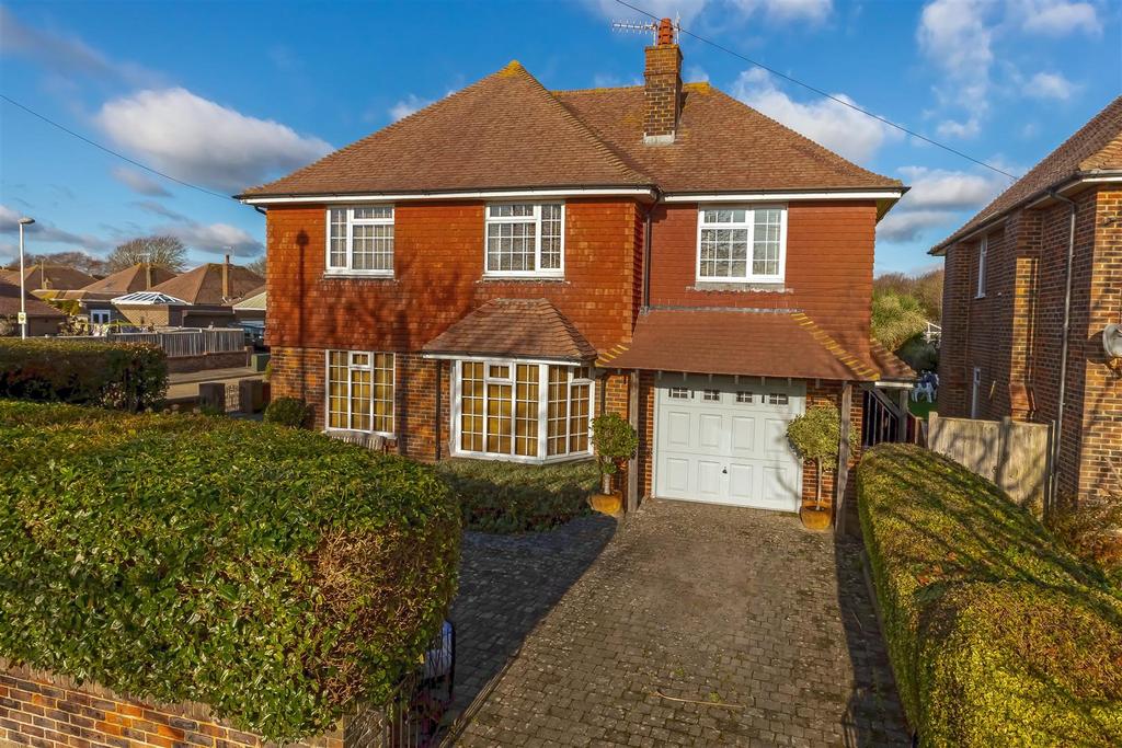 Cowdray Drive 25.jpg