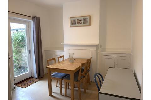 2 bedroom terraced house to rent, Norwich Street, Cambridge CB2