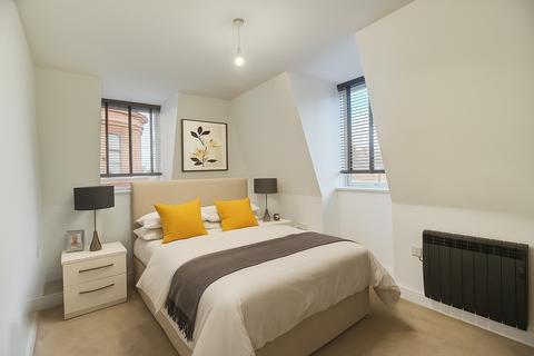 1 bedroom in a flat share to rent, Lombard Street, Bristol BS3