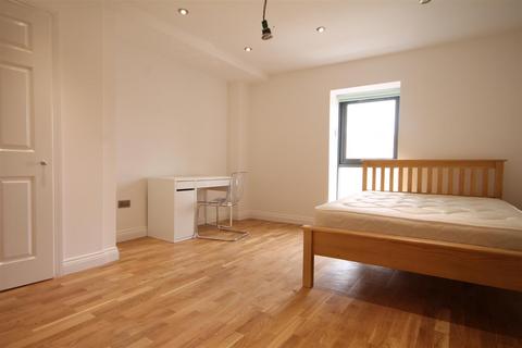 undefined, Falconars House, City Centre