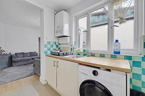 undefined, Gresham Road, London E16