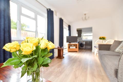 undefined, Chingford Mount Road, Chingford