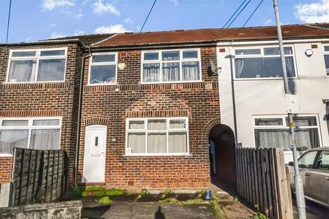 2 bedroom house to rent, Briarwood Avenue, Droylsden, Manchester