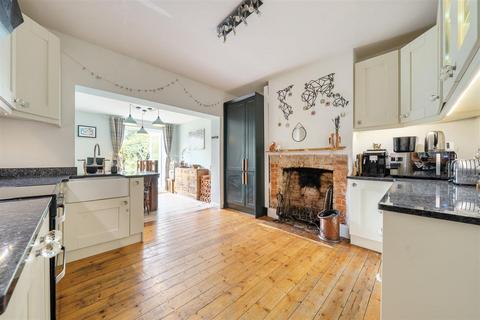 undefined, Clarendon Avenue, Trowbridge BA14