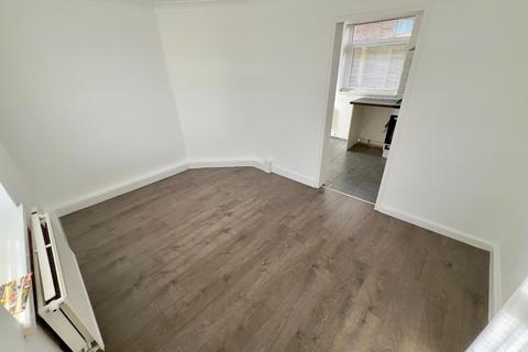 3 bedroom semi-detached house to rent, Dorlonco Villas, Meadowfield, Durham