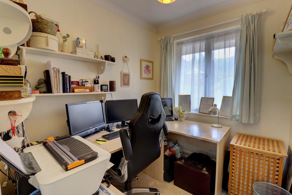 14.bedroom3.jpg