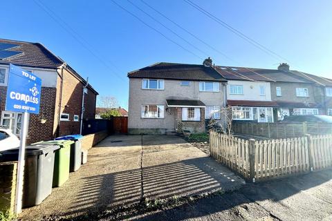 3 bedroom end of terrace house to rent, Wilson Road, Chessington, Surrey. KT9 2HE