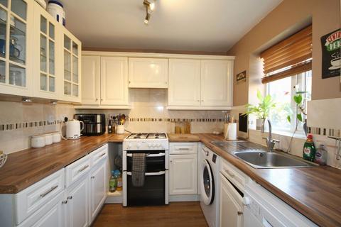 3 bedroom end of terrace house for sale, Henderson Close, Haverhill CB9