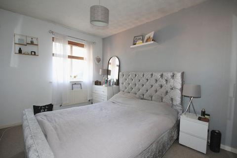 3 bedroom end of terrace house for sale, Henderson Close, Haverhill CB9